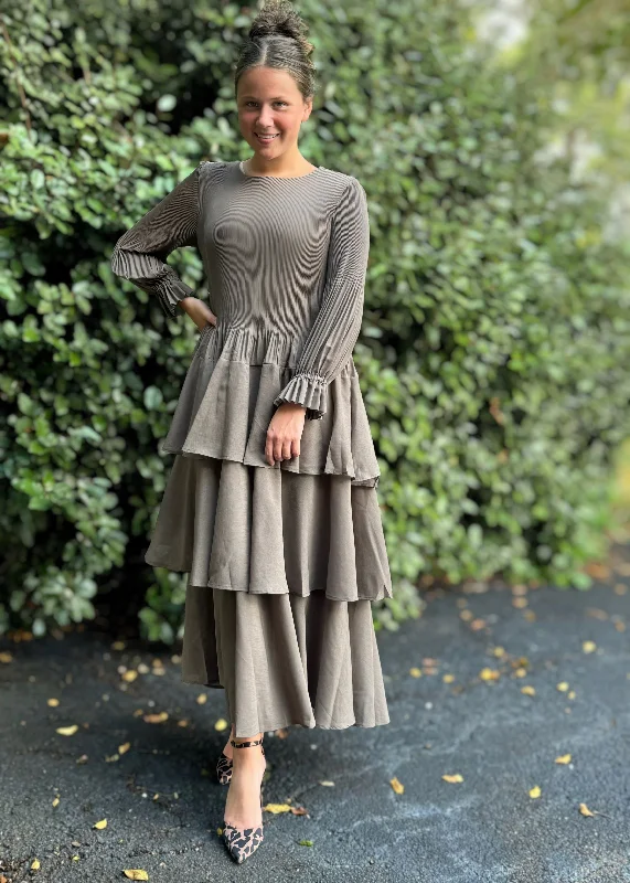 Taupe/Gray
